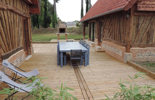Houdetot House | gite composed of 2 houses with fireplace and sauna