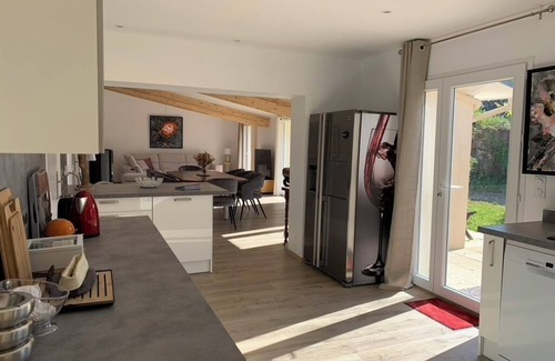 Saint-Just-de-Claix House | Gite Domaine Prashanti, à la Porte du Vercors, Avec Tennis Privé