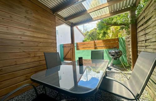 Saint-Joseph House | Gite le Cannelier