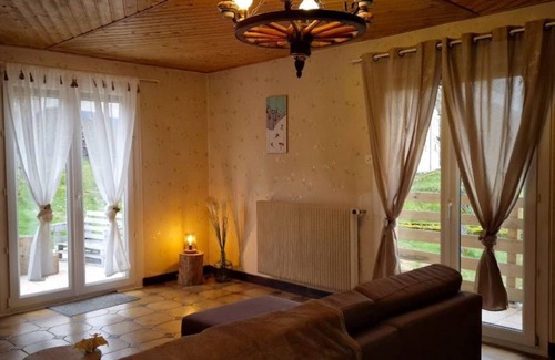 Foncine-le-Haut Apartment | GITE PERCE NEIGE HAUT JURA CALM AND WARM.