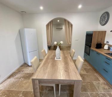 Arles House | Gite Provençal du Mas Arnaud