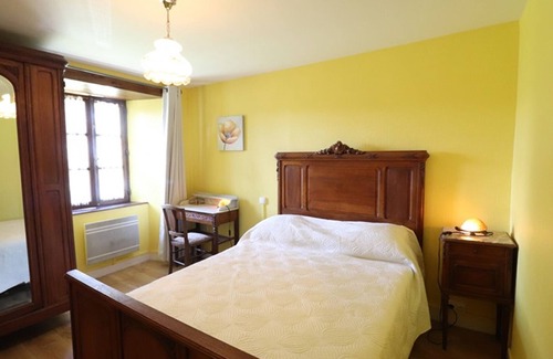 Saint-Etienne-de-Chomeil Cottage | Gite Saint-Étienne-de-Chomeil, 2 bedrooms, 4 persons