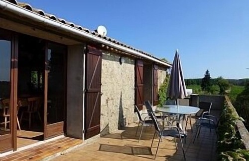 Le Somail House | Gite With Private Pool And Vineyard Views on Canal du Midi