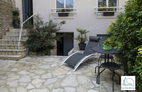Anatole France Danton Apartment | Gites Havrais - Sainte Anne - Old Center - Apartment with garden