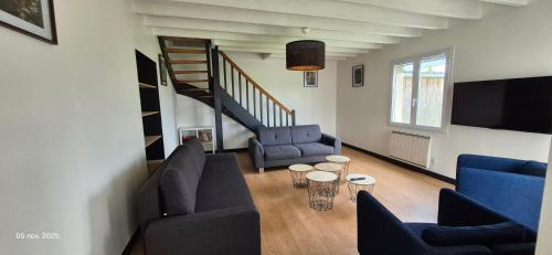 Blaslay Apartment | Gites Le Saint Martin Le Convivial 6-8 people