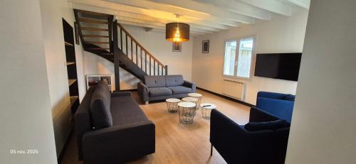 Blaslay Apartment | Gites Le Saint Martin Le Convivial 6-8 people