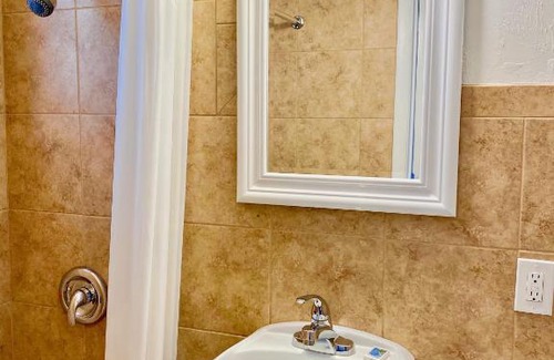 East Naples Hotel | Glades Motel - Naples