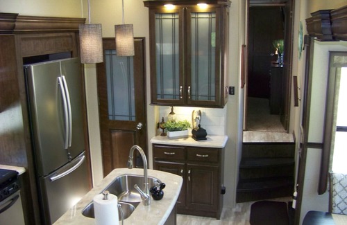 Morganton House | GLAMPING in BLUE RIDGE, salt water pool, hot tub, PAVED ACCESS, perfect location