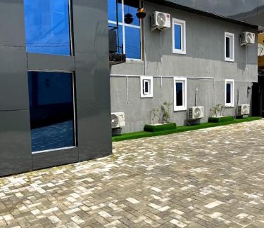 Ikeja Hotel | Glandov Suites
