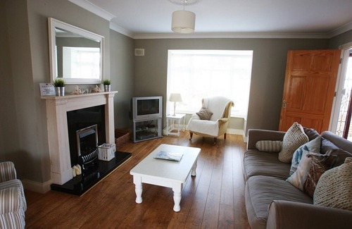 Dunmore East Ski Chalet | Glen Ard Holiday Home
