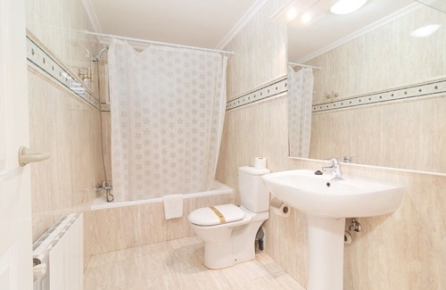 Almarda Ski Chalet | Global Properties: Frontline beach villa with private pool