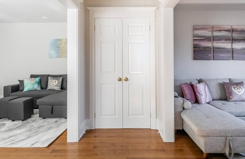 Saint Clair West Village Apartment | GLOBALSTAY . Spacious 2BR Apartments near Casa Loma