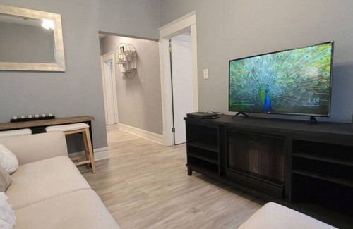 Grand Rapids Apartment | Gold 4 · Retreat Suite