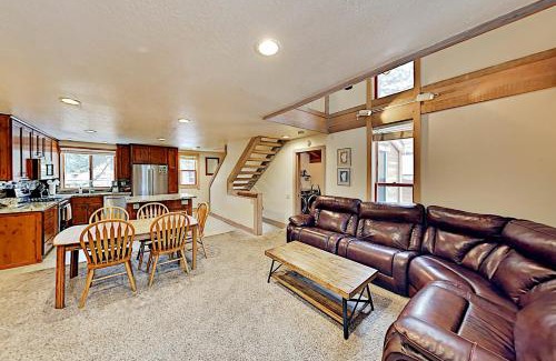 Truckee Apartment | Gold Bend Adventure