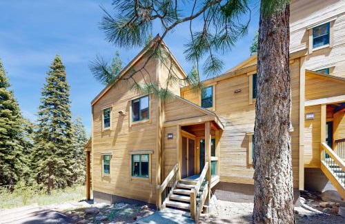 Truckee Apartment | Gold Bend Escape