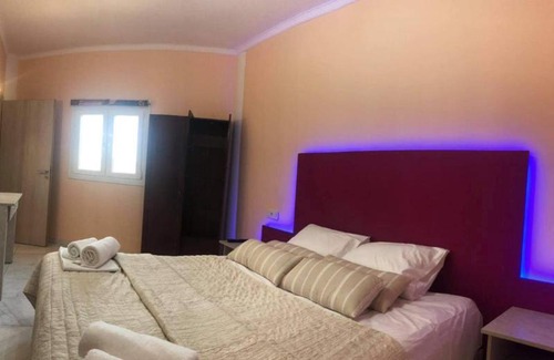 Kalamaki Apartment | Gold Center Suites