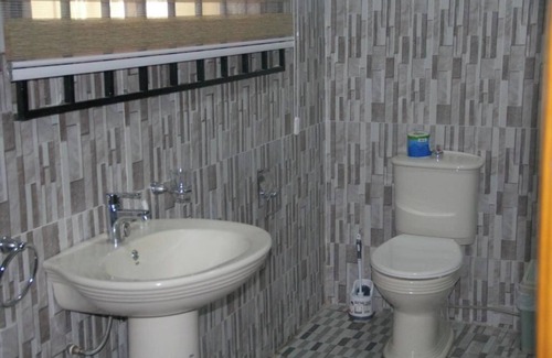 Kumasi Apartment | Gold Plus Hotel Ghana - Executive Suite