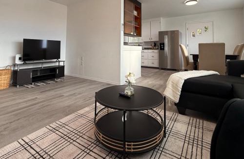 Caldwell House | Golden Acres in Calming Caldwell