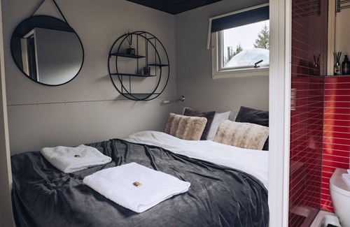 Breidholt Hotel | Golden Circle Truck Hotel