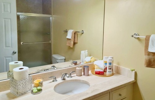 Bodden Town Condo | Golden Palms Private Queen Suite & Pool - Solo Traveller Paradise