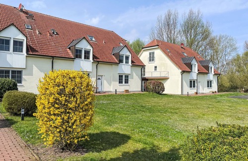 Gollwitz Apartment | Gollwitzer Park (Insel Poel) by Interhome