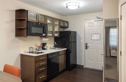 Anaheim Resort Hotel | Good for family with 3 units and 2 double beds each | Anaheim & Disneyland Stay