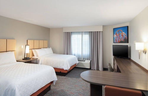 Anaheim Resort Hotel | Good for family with 3 units and 2 double beds each | Anaheim & Disneyland Stay