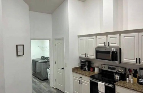 Emerald Shores House | Good Vibes On Gulf Near The Beach And Downtown