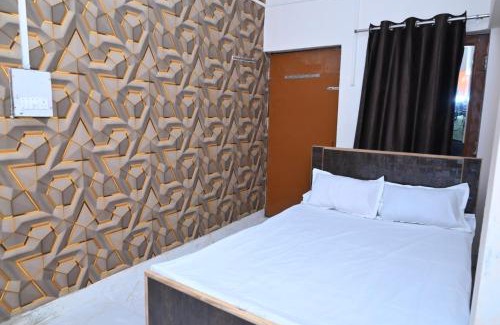 Gorakhpur Hotel | Gorakhnath Guest House