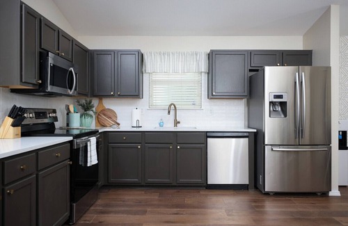 West San Antonio House | Gorgeous 1 story , 3-bedroom home in San Antonio near Sea World, Lackland AFB!