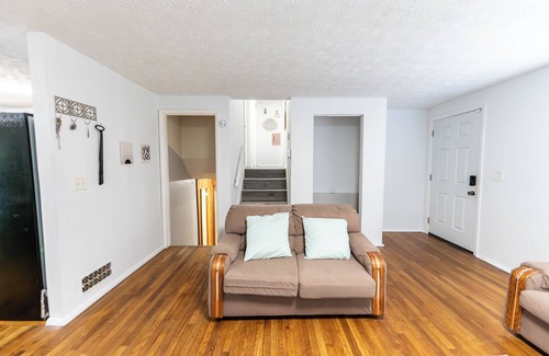 Stone Mountain House | Gorgeous 4-Bed Home Sleeps 20, Near Airport & Downtown!