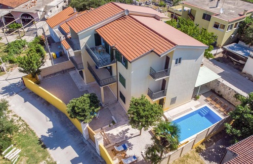 Ploce Apartment | Gorgeous apartment in Bacina