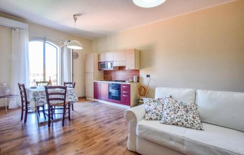 Trappitello Apartment | Gorgeous Apartment In Trappitello