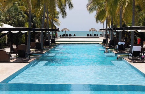 El Chiru Condo | Gorgeous condo with private Pool in Buenaventura - Access to beach club