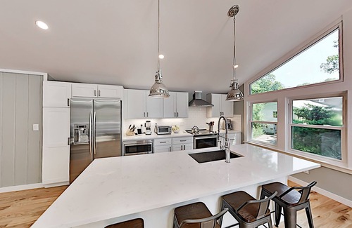 Woods Hole House | Gorgeous Fully Renovated 4BR/3BA!