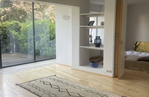 Hietzing Apartment | Gorgeous garden loft with a view