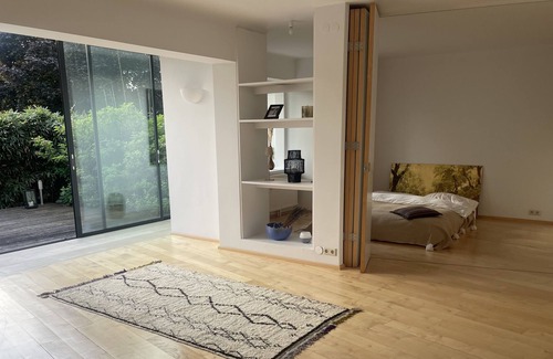 Hietzing Apartment | Gorgeous garden loft with a view