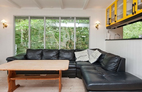 Lihme House | Gorgeous Holiday Home in Spøttrup with Roofed Terrace