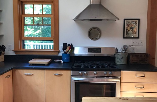 Aquinnah House | Gorgeous Home in Aquinnah, Walk to the Beach, AIR CONDITIONING
