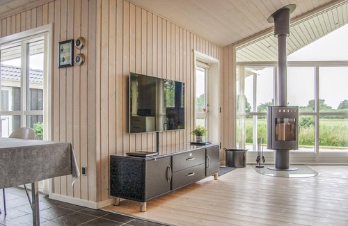Flovt Strand House | Gorgeous home in Haderslev with WiFi