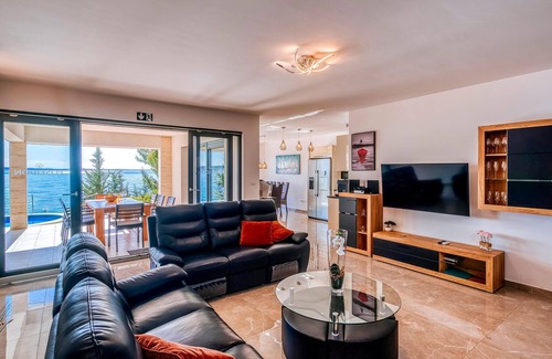 Starigrad House | Gorgeous home in Starigrad