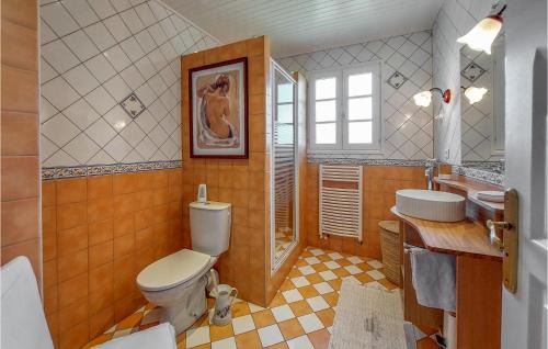 Tregunc House | Gorgeous Home In Trégunc With Kitchen