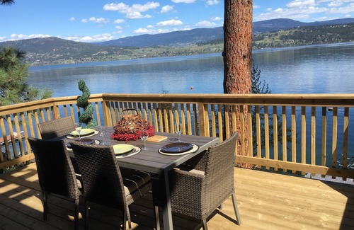 Central Okanagan Cabin | Gorgeous Lakefront Cottage