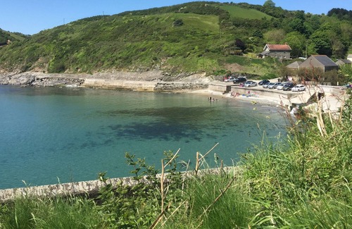 Portholland House | Gorgeous Little Barn Right By The Sea!