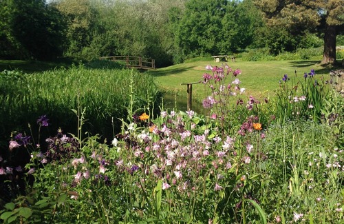 Manningford Abbots House | Gorgeous Little Mill House near Stonehenge