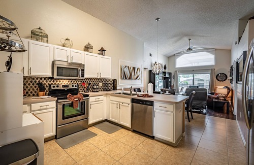 Westridge House | Gorgeous, one Level, 4BR-2BA Home-Private Pool, within 20 miles from Disney!