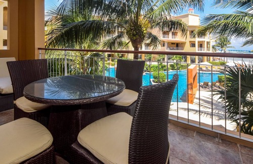 Downtown Condo | Gorgeous Reef 203 w/Ocean Views 2BR at El Faro