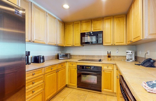 Pensacola Beach Condo | Gorgeous Resort Condo with Gulf Views, Shared Hot Tub, Pools, & Gym