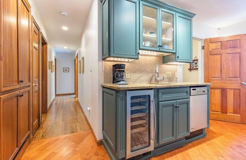 Williamstown House | Gorgeous Williamstown Estate 6BD/5BA
