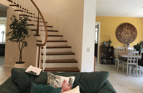 Laguna Hills House | Gourmet Kitchen Home in Laguna Hills near Beaches